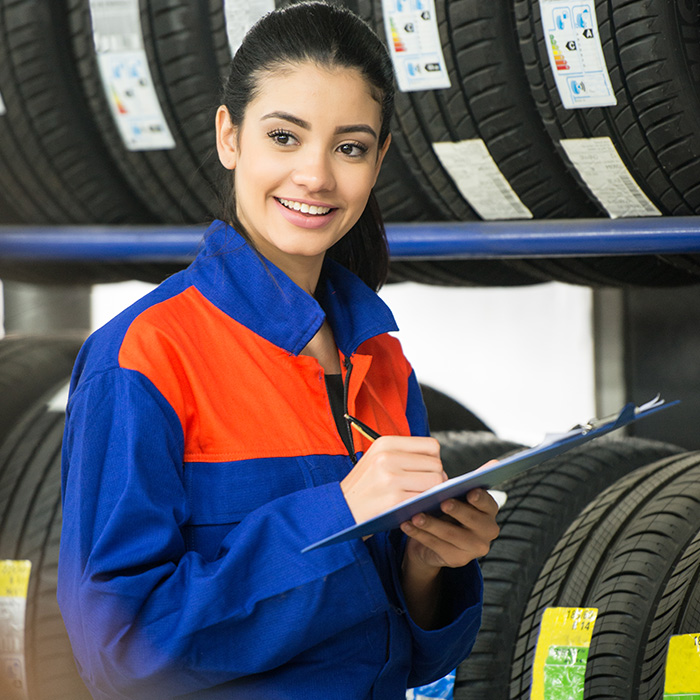 Car mechanic